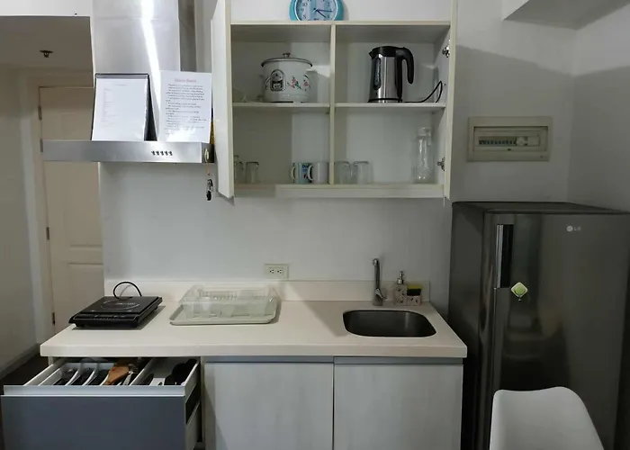 Staycation Near Sm Bicutan *