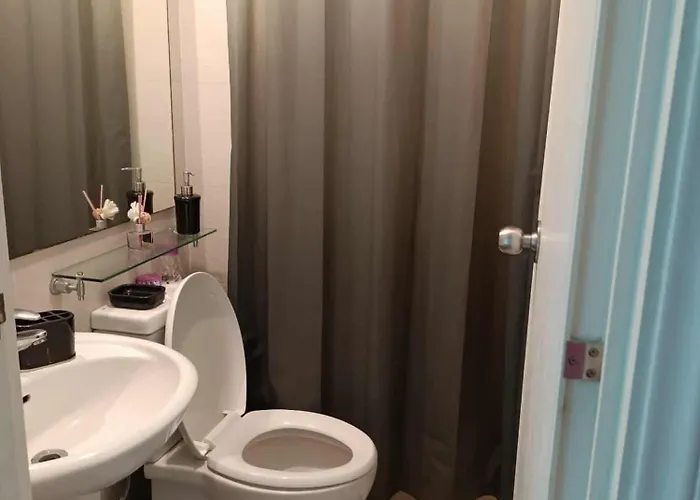 Staycation Near Sm Bicutan *