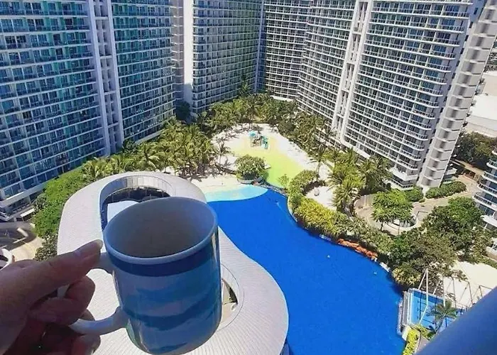 Staycation Near Sm Bicutan Apartment