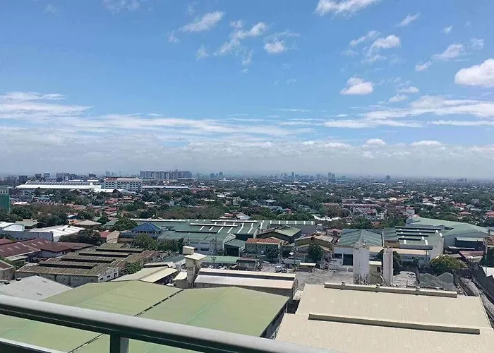 Staycation Near Sm Bicutan Apartment